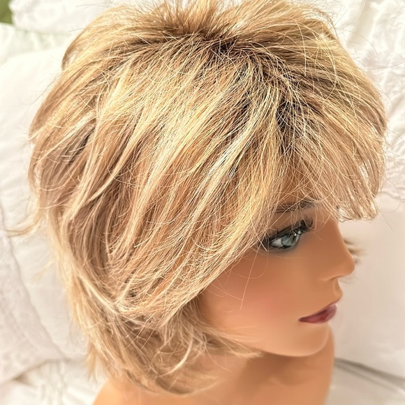 RENEE OF PARIS Audrey Brand-New with tags. - Picture 5 of 10